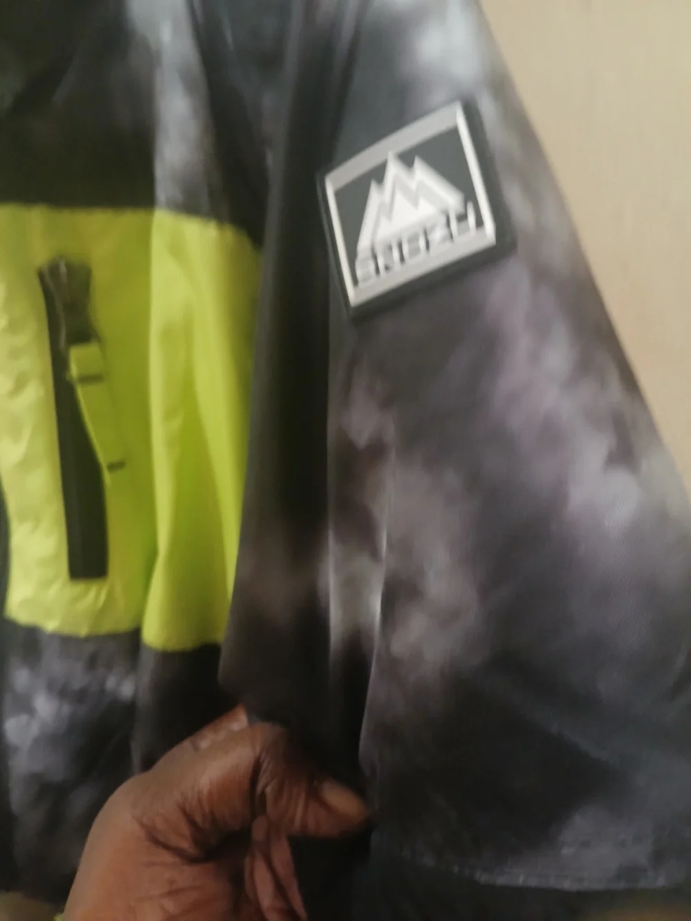 Snozu Black & Lime Green Tie-Dye Kids Snow Jacket and Bib Pants Size 4T